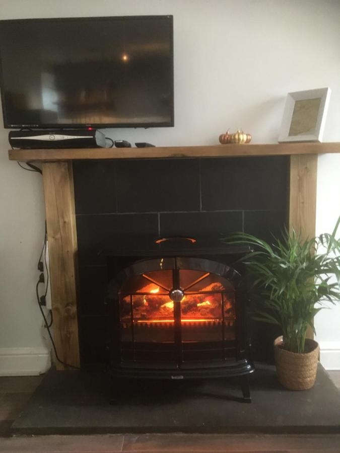 Maesnewydd Cottage 웰시풀 외부 사진