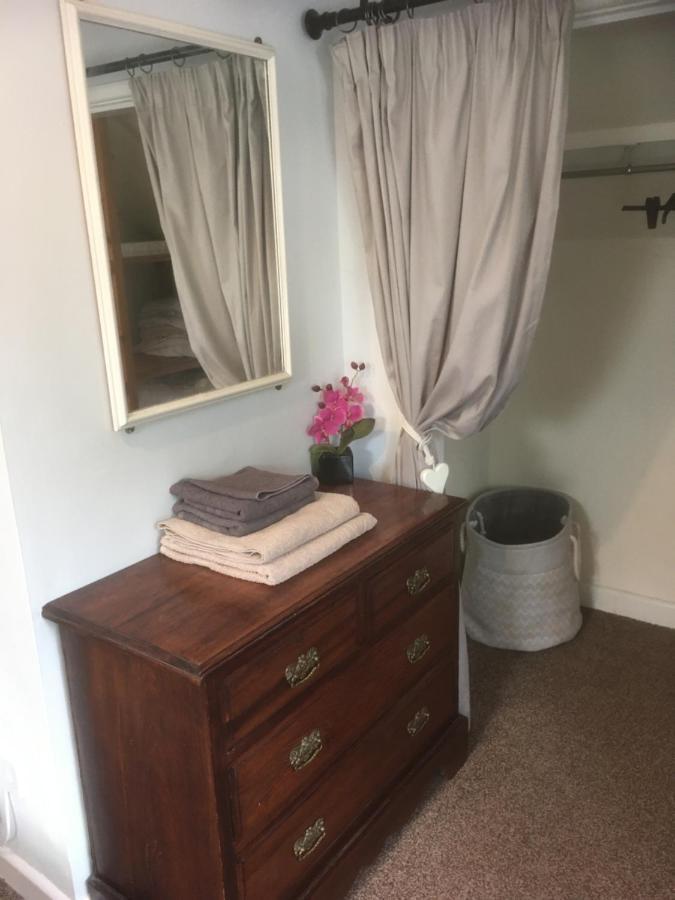 Maesnewydd Cottage 웰시풀 외부 사진